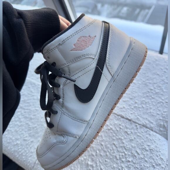 Nike Air Jordan 1 Mid GS Artic Orange Pink Size 5.5Y - Picture 8 of 11